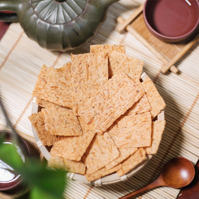 Bánh dừa nướng Topcoco - Coconut Cracker with Mung Beans (Vị mè) 150gr